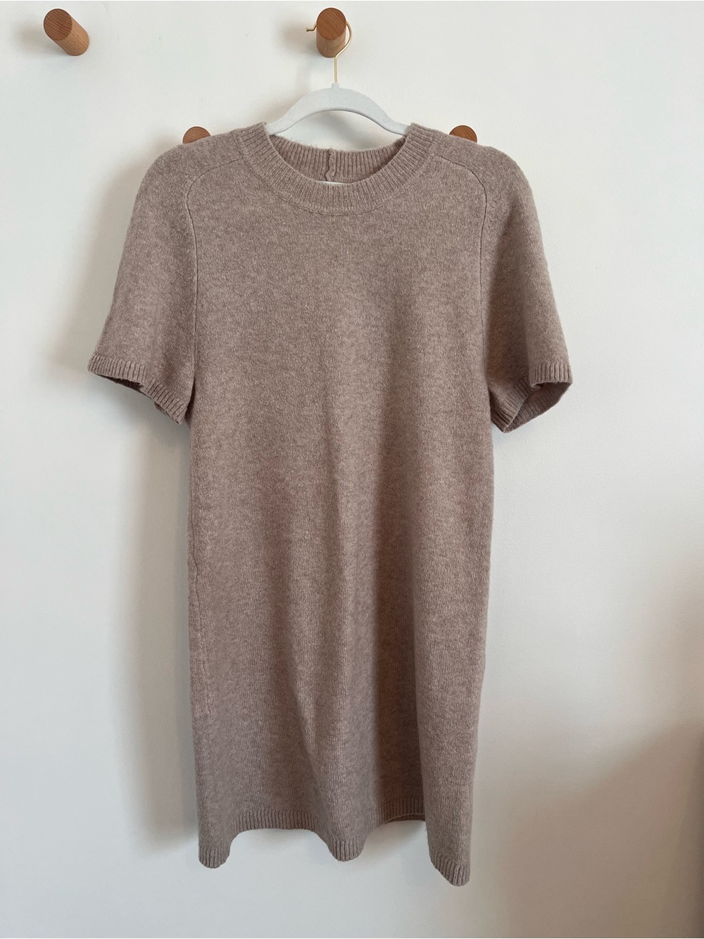 Abercrombie & Fitch Taupe Short-Sleeve Knit Mini Dress